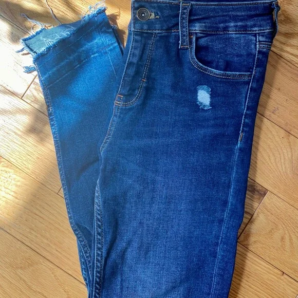 Zara Dark Wash Skinny Jeans - Picture 7 of 7